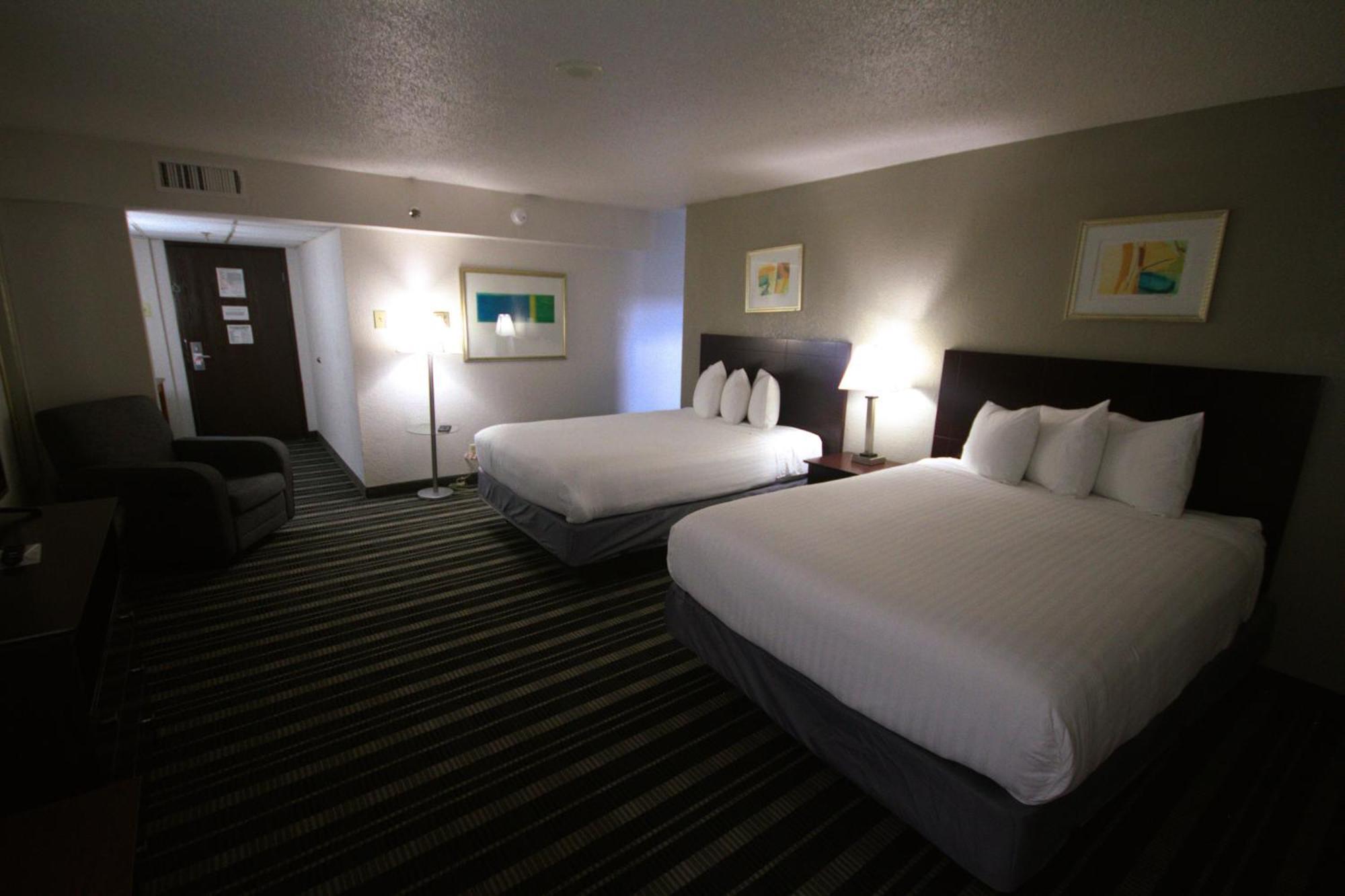 เอเทรียม โฮเต็ล แอนด์ สวีท ดีเอฟดับเบิลยู แอร์พอร์ต Hotel เออร์วิง ภายนอก รูปภาพ