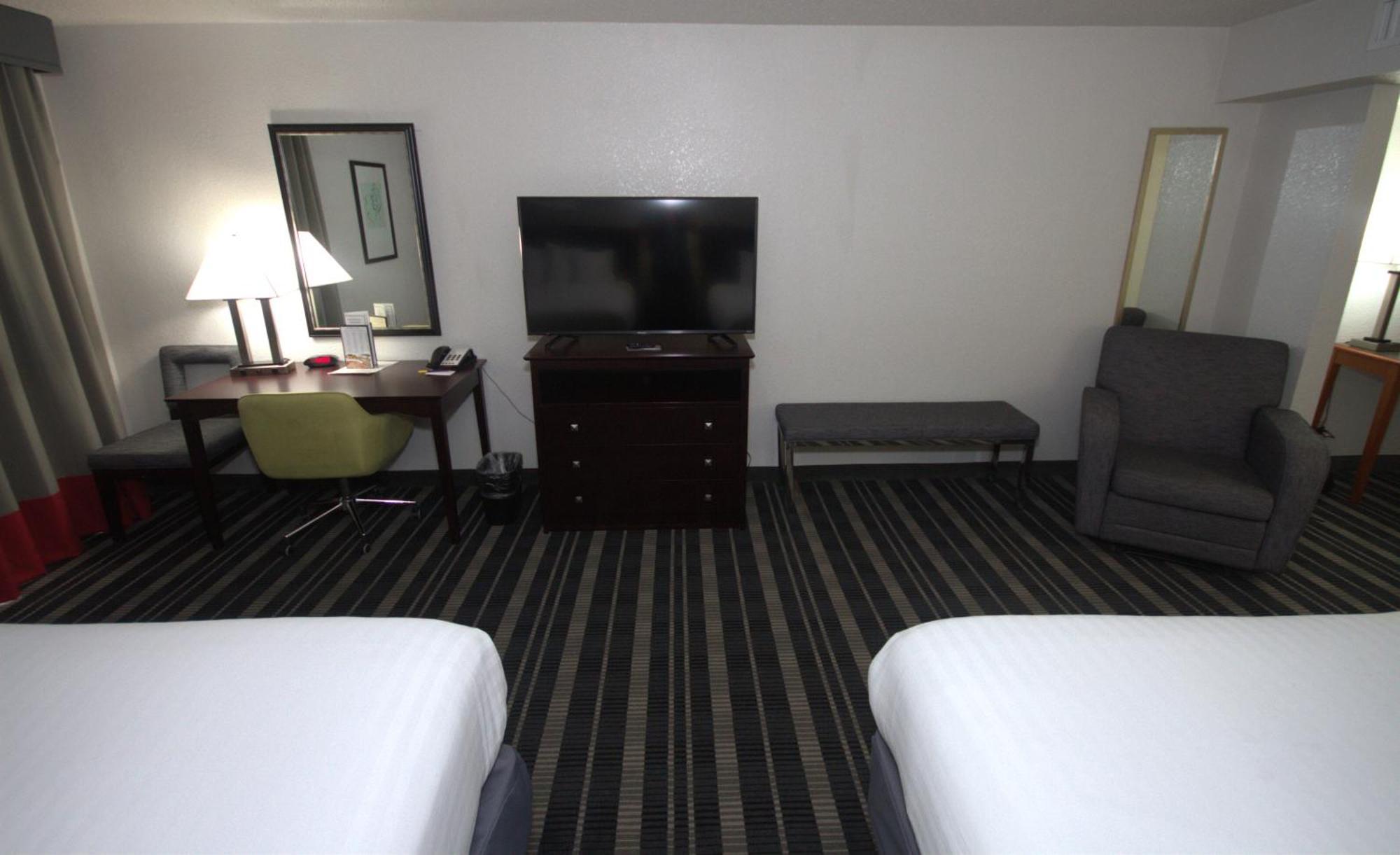 เอเทรียม โฮเต็ล แอนด์ สวีท ดีเอฟดับเบิลยู แอร์พอร์ต Hotel เออร์วิง ภายนอก รูปภาพ
